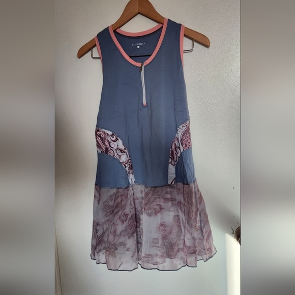 sofibella Tops - Blue and Pink Paisley Workout Set